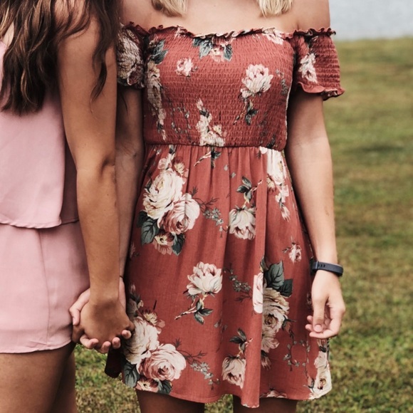 Off-The-Shoulder Dress - Picture 2 of 2